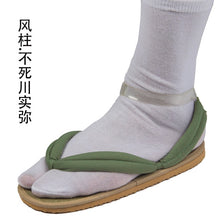 Load image into Gallery viewer, Demon Slayer Kimetsu No Yaiba Anime Cosplay Shoes Kamado Tanjirou Sandals Kamado Nezuko Geta Clogs Agatsuma Zenitsu Flip Flops
